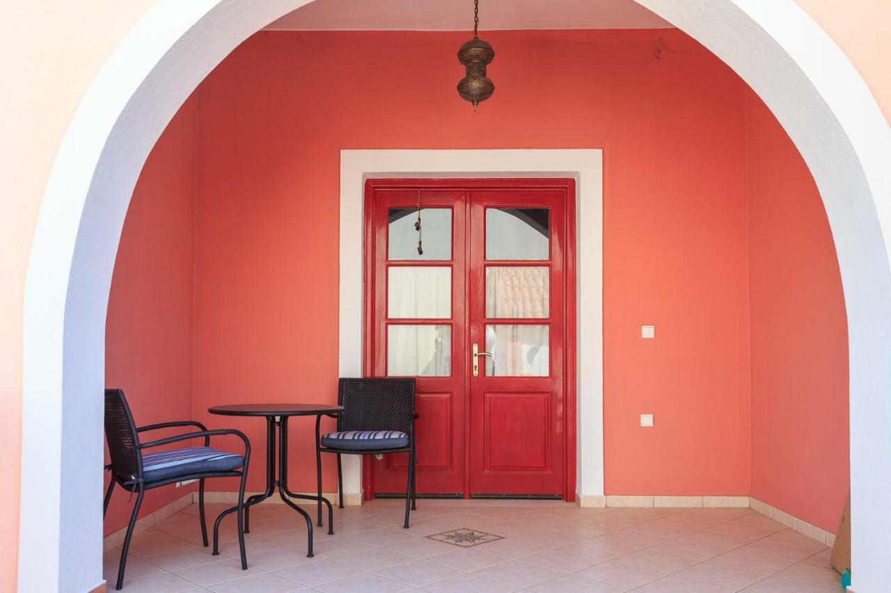 Cozy & Peaceful Apartment In Chalki Khalkíon Exterior foto